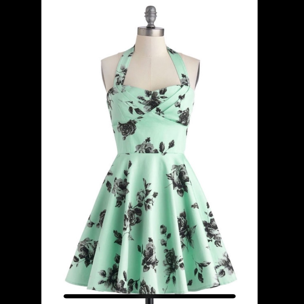 Ixia ModCloth Traveling Cupcake Dress!